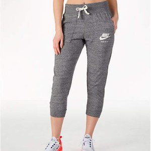 Nike Capri Joggers